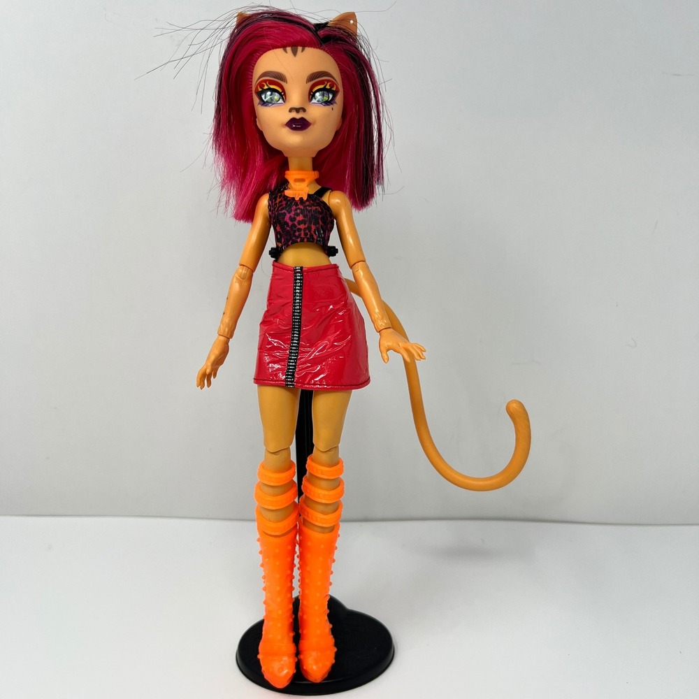 Monster High Toralei Stripe doll Skulltimate Secrets Neon Frights G3 Mattel